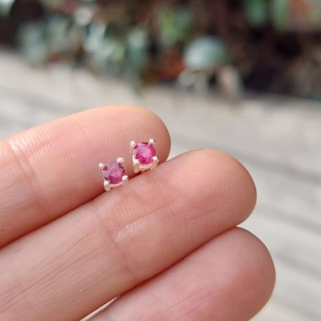 Rubi Natural de 0.30ct en Plata Rodinada