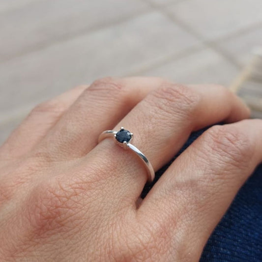 Anillo con Zafiro 0.37ct