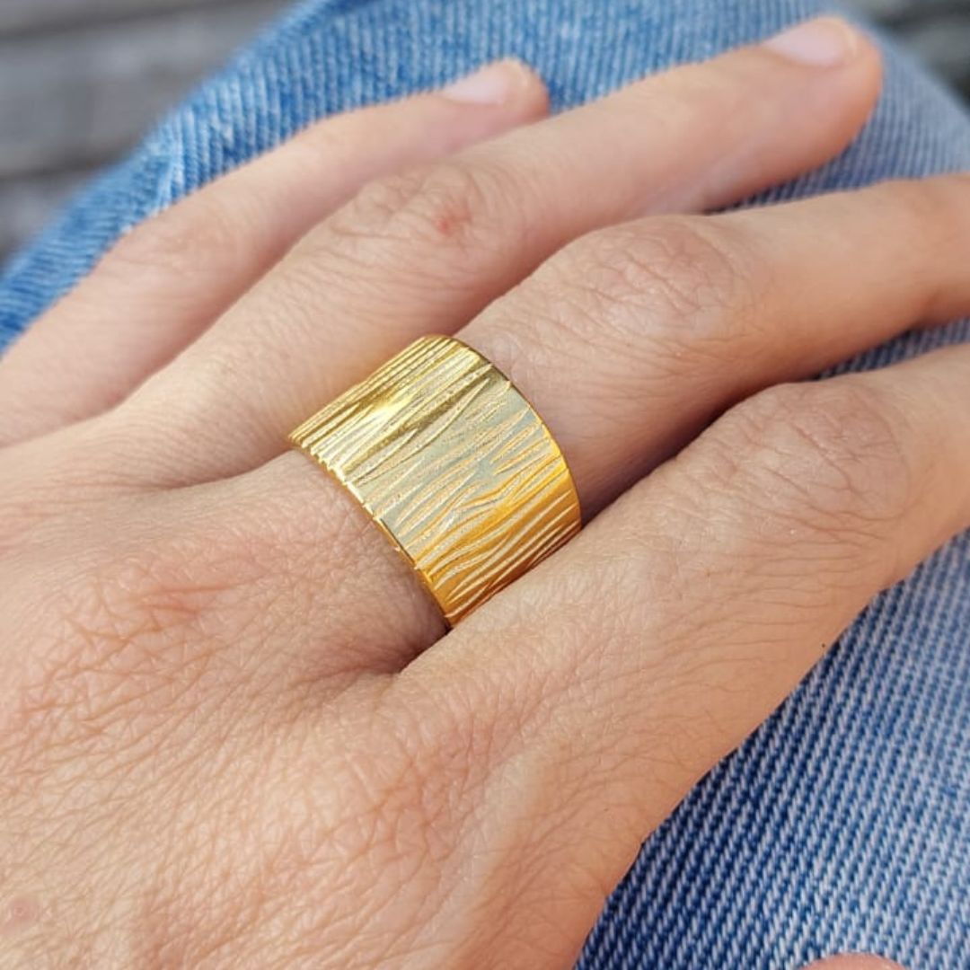 Anillo Cebra Dorado