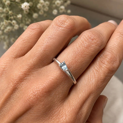 Aguamarina Natural talla Gota en Plata 925