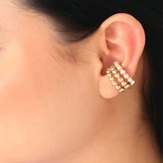 Earcuff Esferas Dorado