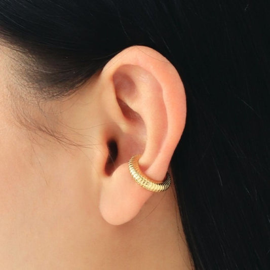 Earcuff Gusanito Dorado