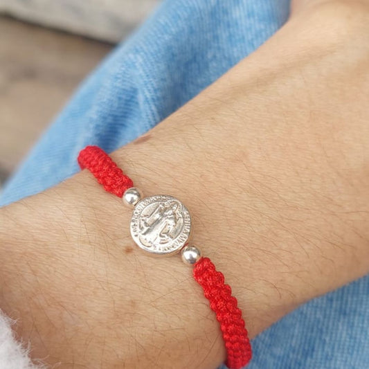 Pulsera Hilo Rojo con Pasante San Benito y balín