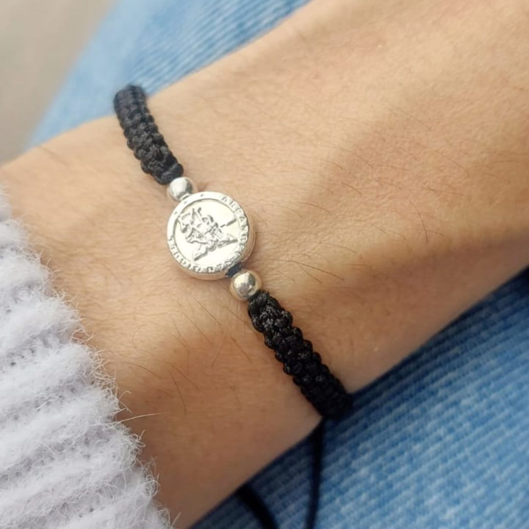Pulsera Hilo negro con Pasante San Miguel Arcángel y balín