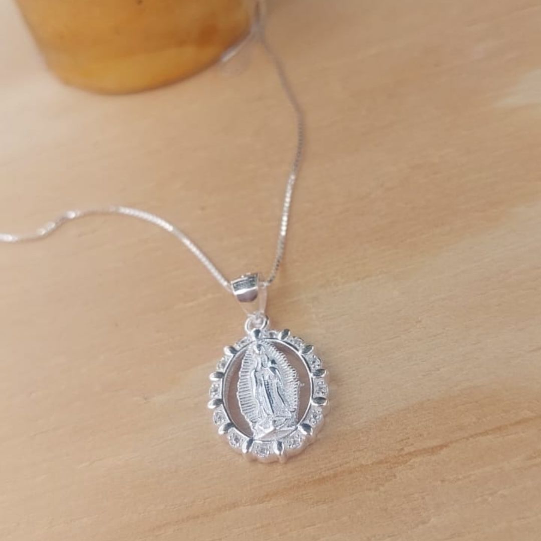 Cadena con Dije Virgen 15mm