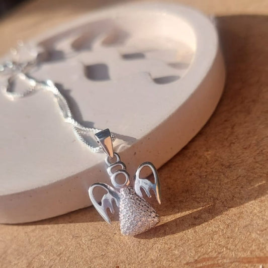 Cadena y dije Angel con circones