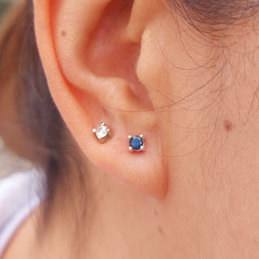 Topos con Zafiro 0.30ct