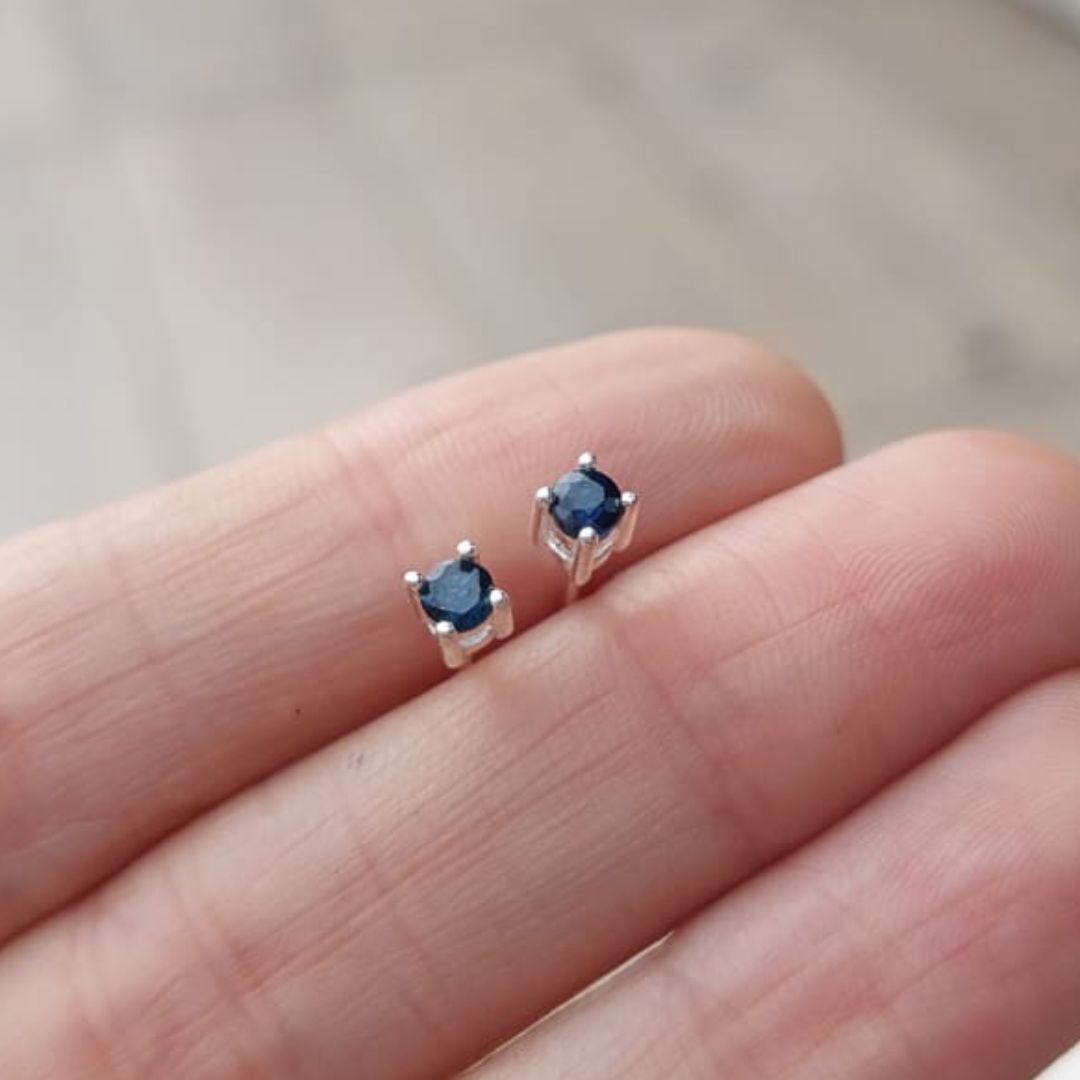 Topos con Zafiro 0.30ct