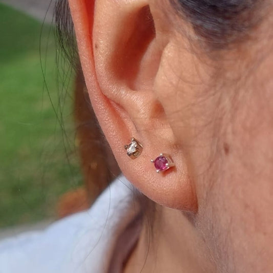 Topos con Rubi 0.30ct