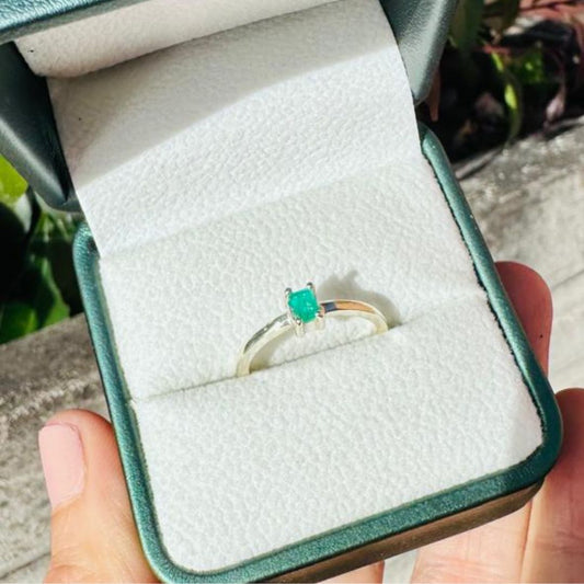 Anillo Esmeralda Cuadrada