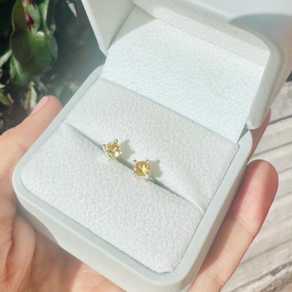 Topos cuña con Citrino 4mm