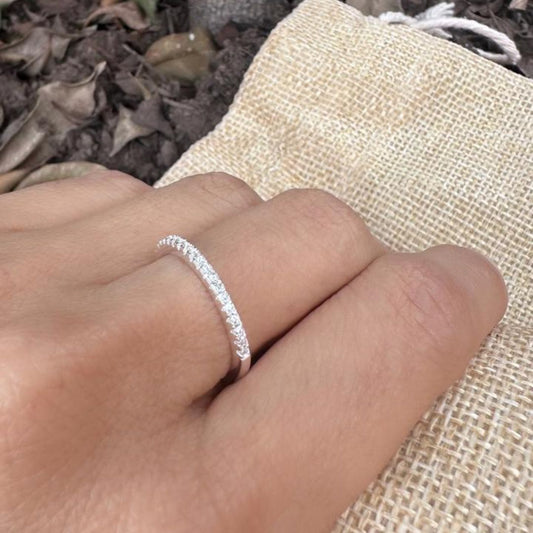 Anillo Cintillo circón delgado