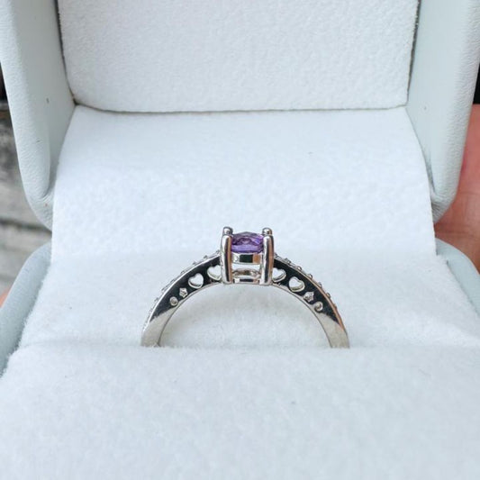 Anillo Amatista 4mm plata rodinada