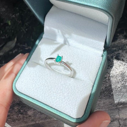 Anillo Esmeralda Baguette en Plata Rodinada