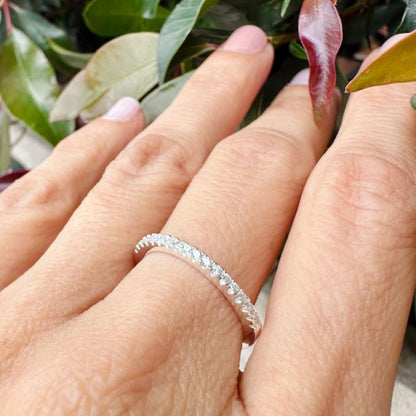 Anillo Cintillo circón delgado