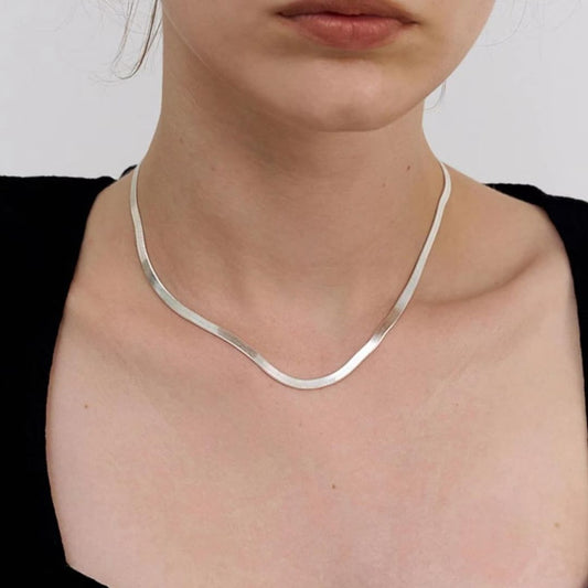 Collar Plano Plateado