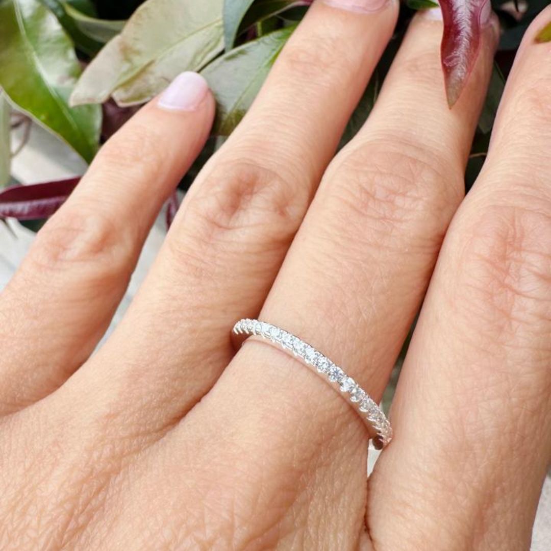 Anillo Cintillo circón delgado