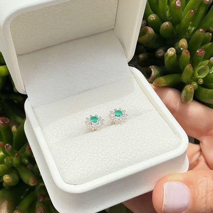 Topos Flor con Esmeralda en plata rodinada