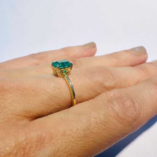 Anillo Esmeralda Imperial en Oro 18K