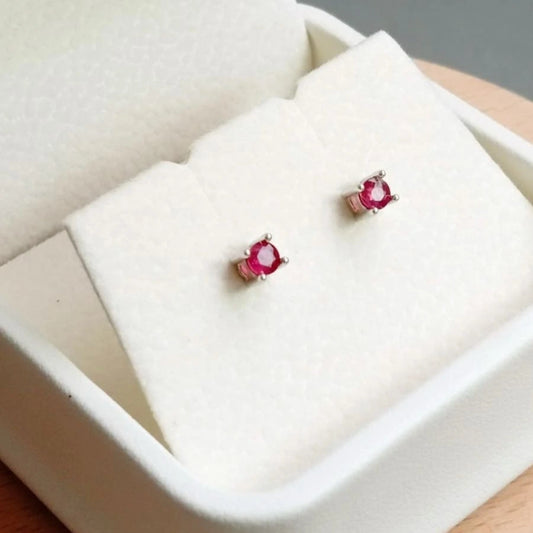 Rubi Natural de 0.30ct en Plata Rodinada