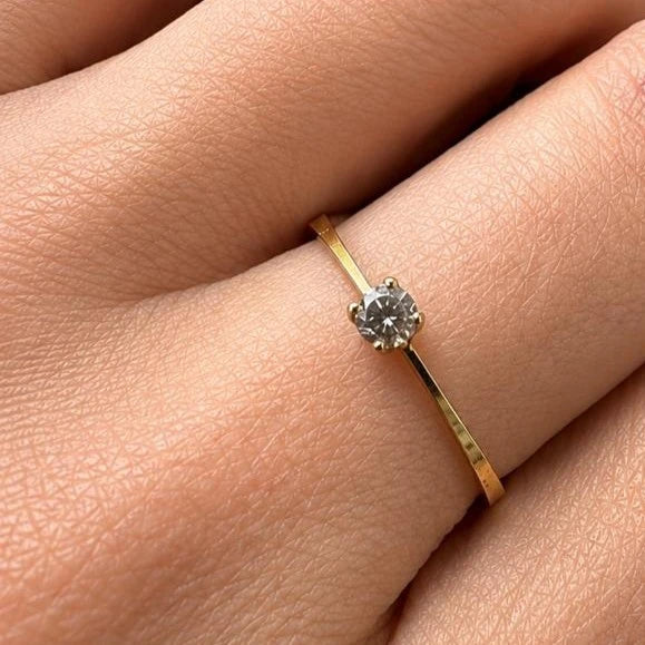 Diamante Natural Champagne en Oro 18K