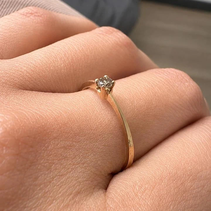 Diamante Natural Champagne en Oro 18K