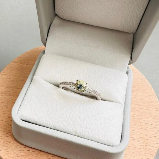 Zafiro Bicolor Verde Azuloso de 0,55 ct en Plata Rodinada