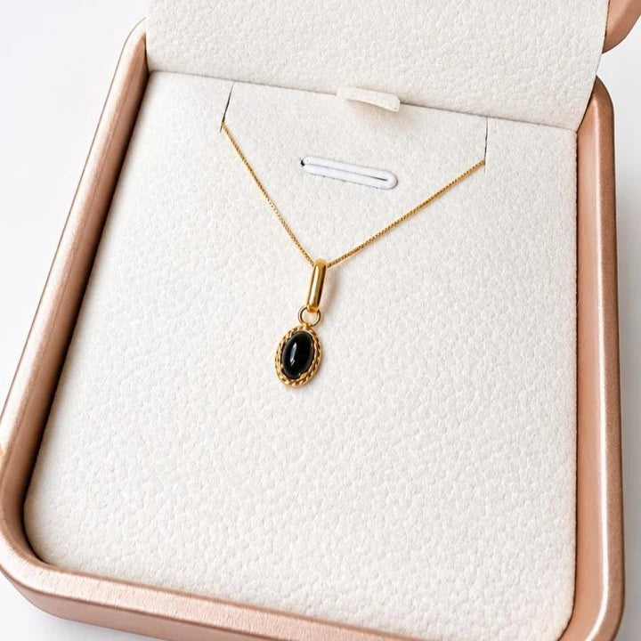 Onix en Oro 18k (cadena veneciana 45cm)