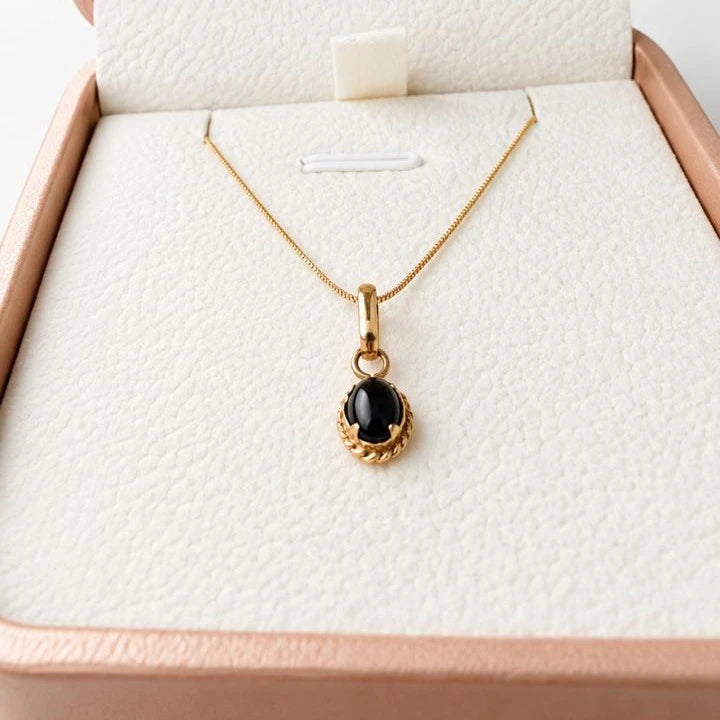 Onix en Oro 18k (cadena veneciana 45cm)