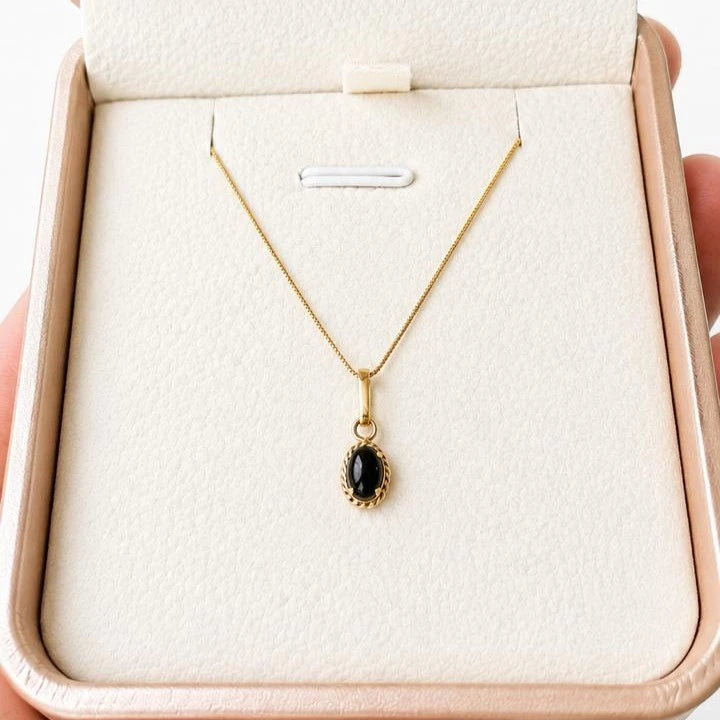 Onix en Oro 18k (cadena veneciana 45cm)