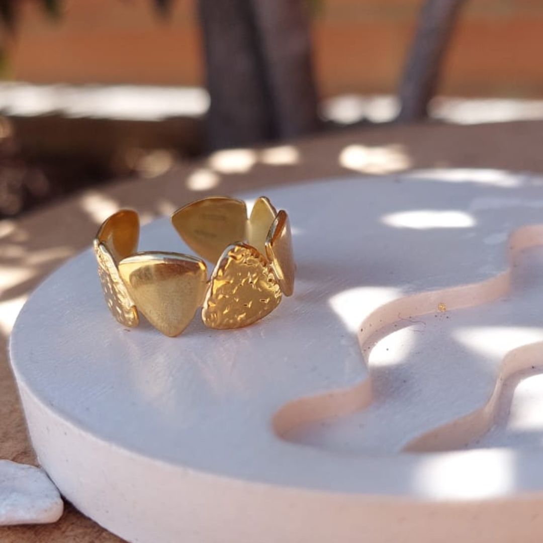 Anillo Triangulos Dorado