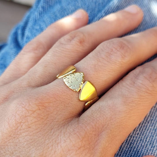 Anillo Triangulos Dorado